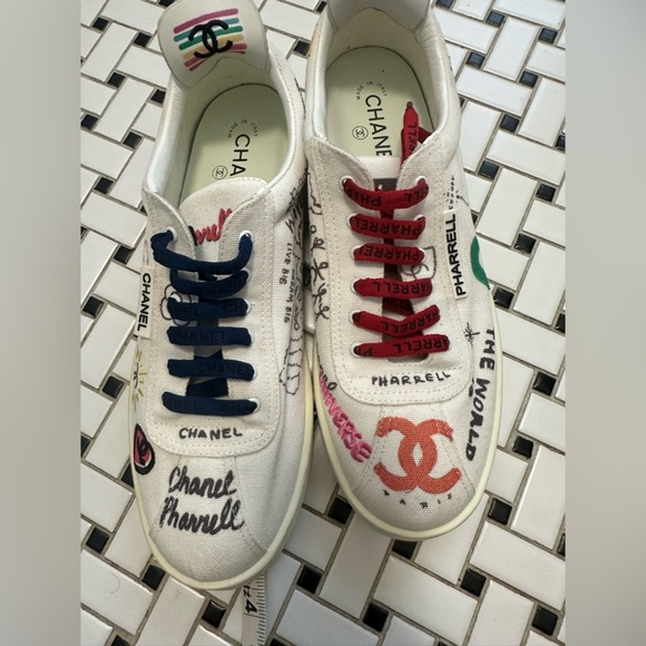 SOLD OUT 
Chanel Artistic White Sneakers with Red and Blue Accents - Picture 13 of 15